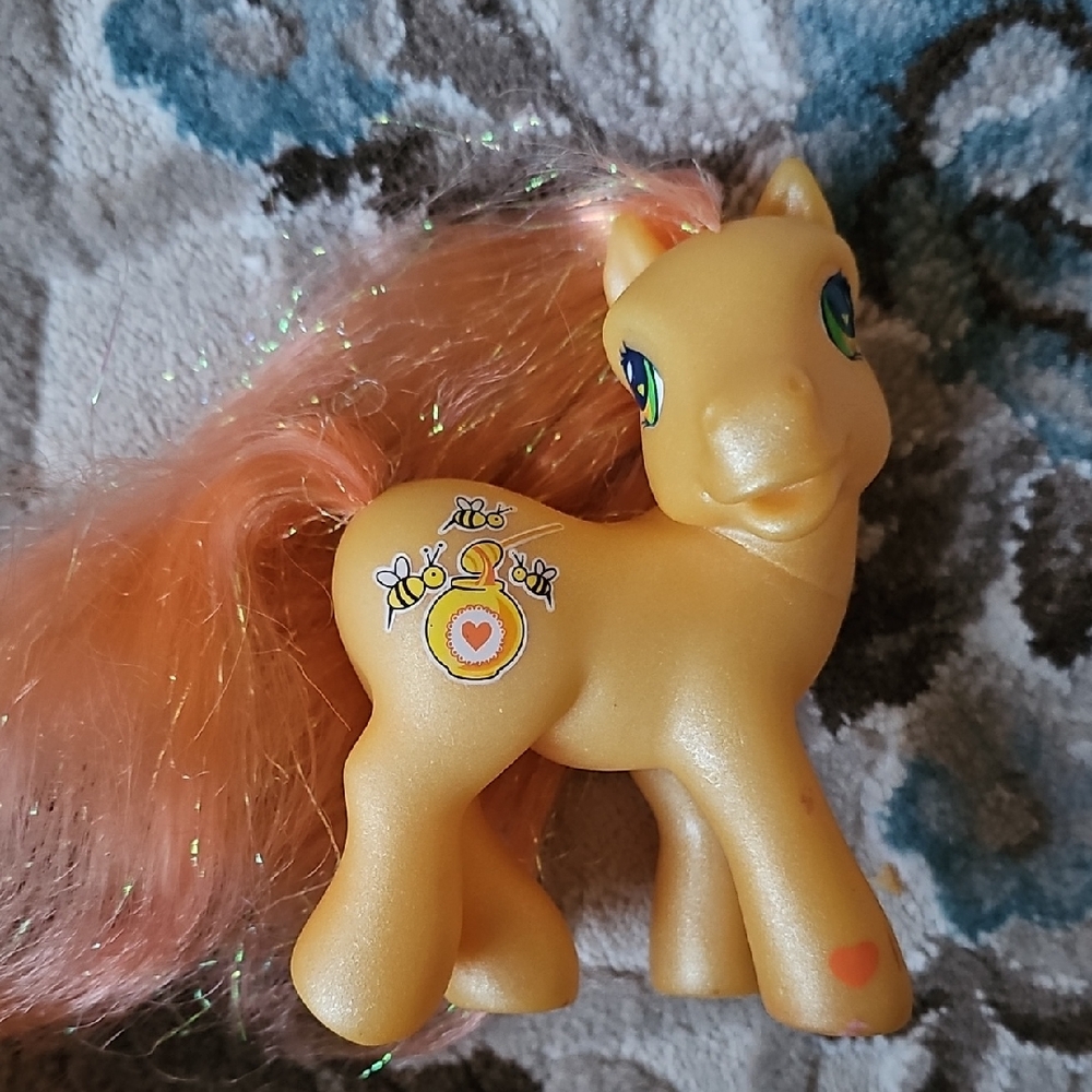 My Little Pony Golden Pony with Sparkling Orange Mane